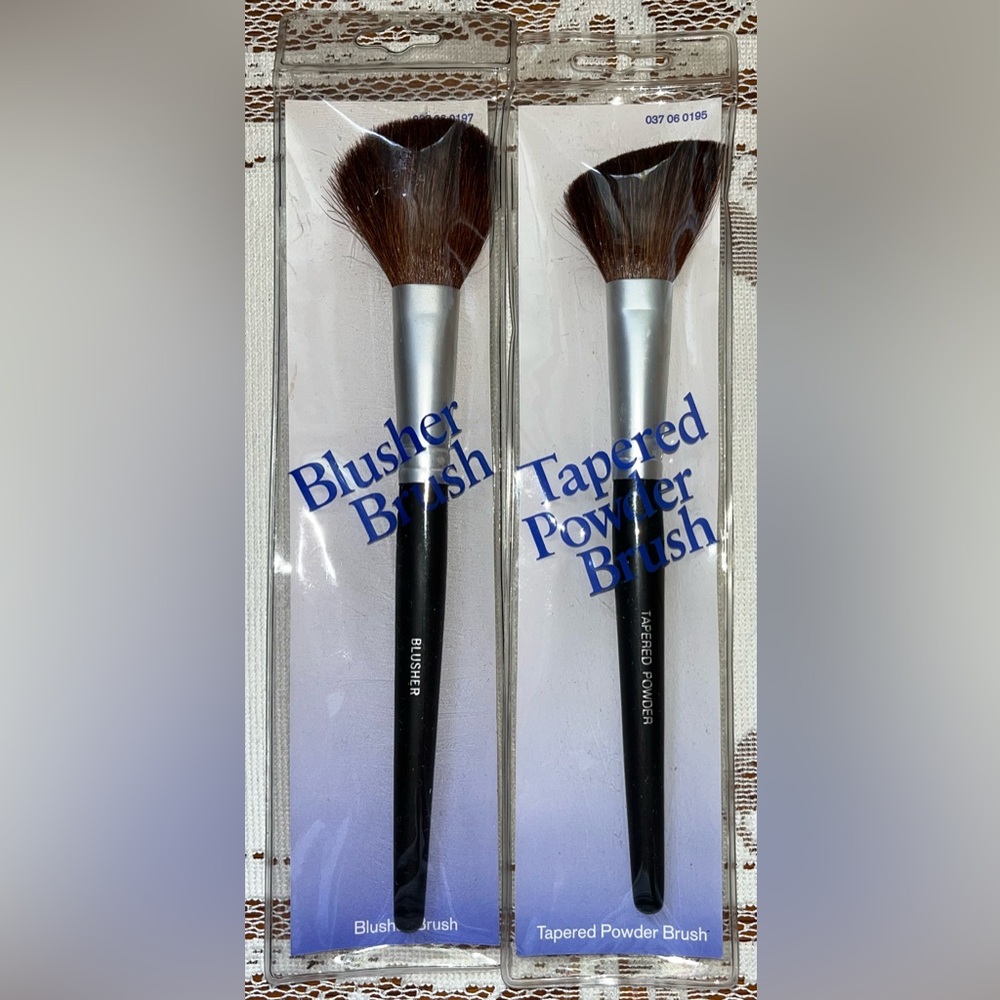 2 Target Brand Makeup Brushes - 1 Tapered Powder Brush & 1 Blusher Brush - NEW